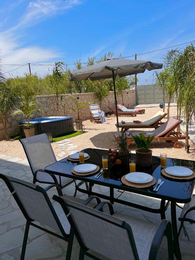 Odyssea Top View & Hot Jacuzzi Front Beach Kremastí Esterno foto